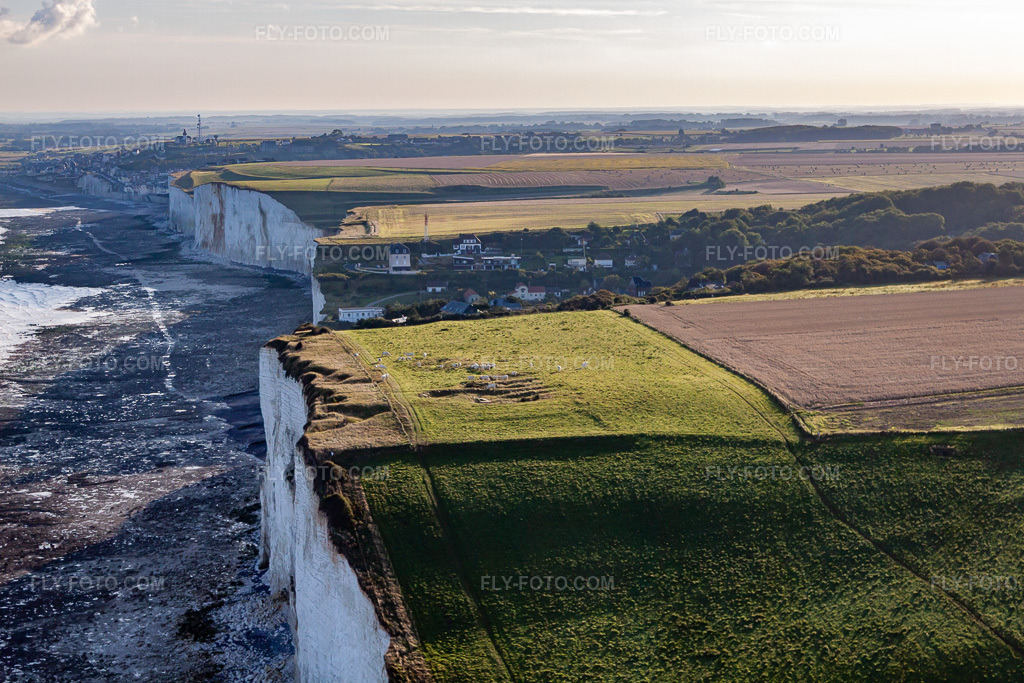 Aerial view: Falaise in Ault in the state Somme, France.Photo: IMG_70817.jpg taken on 08/24/2014 by Werner Riehm/FLY-FOTO.comResolution of the original: 4752 x 3168 px