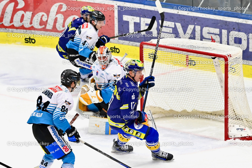 EC IDM Wärmepumpen VSV vs. Steinbach Black Wings Linz | #17 Arturs Kulda EC VSV, #32 Rasmus Tirronen Black Wings Linz, #84 Luis Lindner Black Wings Linz, #4 Ryan Mackinnon Black Wings Linz, EC IDM Wärmepumpen VSV vs. Steinbach Black Wings Linz, EC IDM Wärmepumpen VSV vs. Steinbach Black Wings Linz am 28.11.2025 in Villach (Stadthalle Villach), Austria, (Photo by Bernd Stefan)