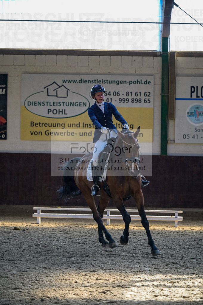 Reitturnier Voxtrup | Entdecke hochwertige Reitturnierfotos von Foto Oger. Professionell, emotional und authentisch – jetzt Lieblingsmomente im Shop bestellen.Deutschlandweite Turnierfotografie. - Realisiert mit Pictrs.com
