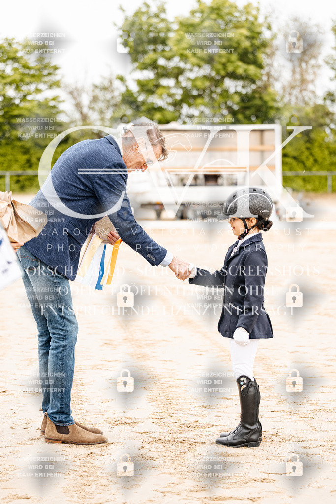 CK903881 | Turnierfotografie Pferdefotografie Trier Rheinland-Pfalz Pferdesport Reitsport Tierfotografie Sportfotografie Pferdevideo Pferdevideografie Equestrianvideography equestrianphotography  - Realisiert mit Pictrs.com