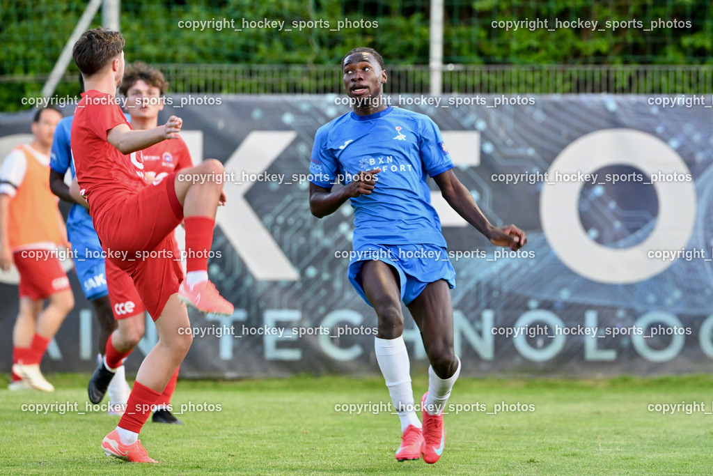 SAK vs. SC ST. Veit | #8 Issa Diakite SAK, SAK vs. SC ST. Veit, SAK vs. SC ST. Veit am 30.04.2025 in Klagenfurt (Sportpark Welzenegg), Austria, (Photo by Bernd Stefan)