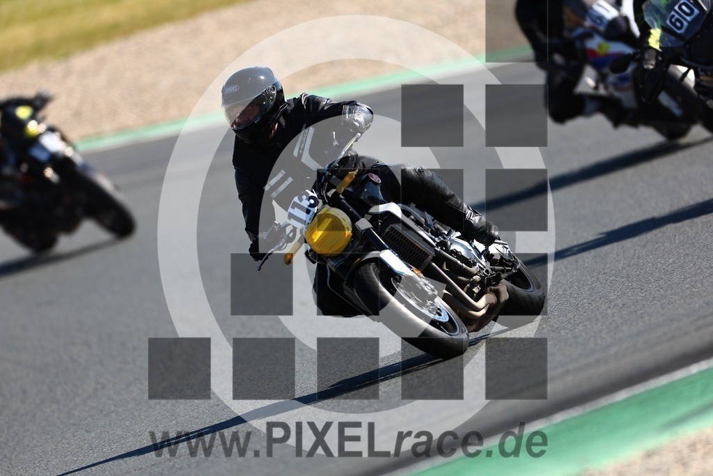 0113-20240514_06324 | Schöne Erinnerungen an spannende Momente - das festzuhalten ist unser Job. PIXELrace.de ist seit 2003 auf den Rennstrecken Europas unterwegs um die Action draußen beim Fahren und die wunderbare Stimmung imm Fahrerlager für euch einzufangen.