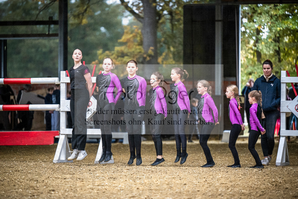DOS_0026 | Entdecke hochwertige Reitturnierfotos von Foto Oger. Professionell, emotional und authentisch – jetzt Lieblingsmomente im Shop bestellen.Deutschlandweite Turnierfotografie. - Realisiert mit Pictrs.com