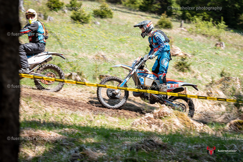 fuernholzer_250501-C2-343 | Fotografische Impressionen von der Red Stag Enduro Extreme by fuernholzer-photography.com. Endurosport in Österreich fotografisch festgehalten von fuernholzer. Auftragsfotografie für Private, Gewerbefotos und Industriefotografie. Eventfotografie, Sportfotografie und Motorsportfotografie. Anbieter von Fotoworkshops, Fototraining, fotografischen Vorträgen und Fotoseminaren.