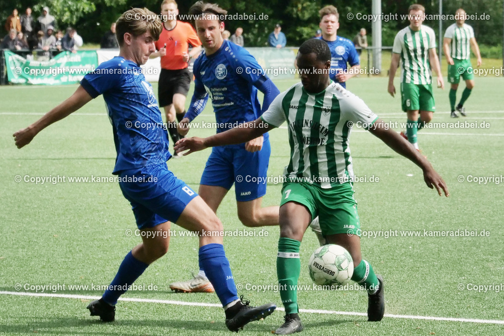 Fußball : Bezirksliga : TV Voerde - FC Sterkrade 72 | Fußball : Bezirksliga : TV Voerde - FC Sterkrade 72 am 25.05.2025 in Voerde - Realisiert mit Pictrs.com