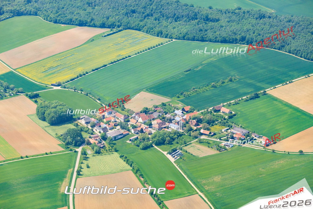 Luftbild von Hochbach Burgbernheim - Luftaufnahme wurde 2015 von https://frankenair.de mittels Flugzeug (keine Drohne) erstellt - die Geschenkidee