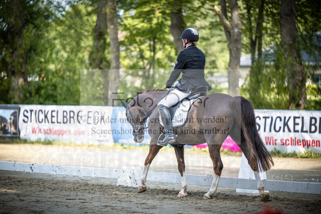 DOS_2144 | Reitturnier Venne - Realisiert mit Pictrs.com