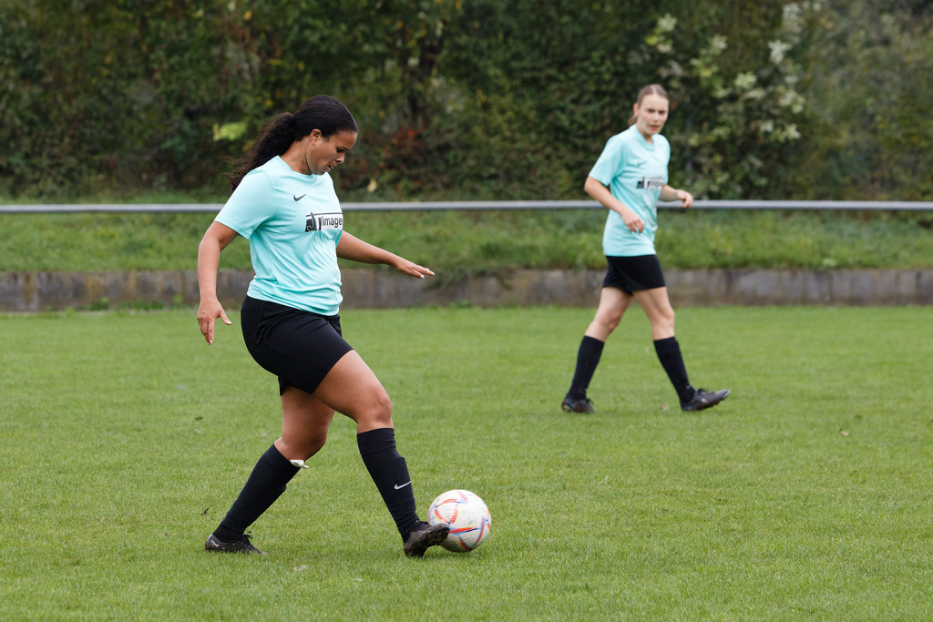 SVWFCH_250927_6440 | Fotopresso – Sportfotografie in Heidenheim & Umgebung. Professionelle Sportfotografie für unvergessliche Momente. Dynamische Action-Shots, emotionale Szenen & hochwertige Bilder. - Realisiert mit Pictrs.com
