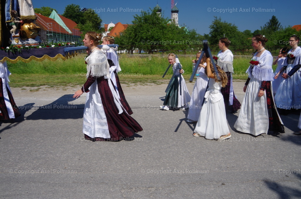 IMGP4606 | fotografiert von Axel PollmannLeonhardi Wallfahrt Benediktbeuern und Murnau, Fronleichnam, Fasching, Landschaft im Loisachtal und Benediktbeuern  - Realisiert mit Pictrs.com
