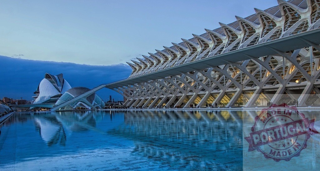 City of Arts and Sciences reflecting in water at dusk in Valencia | Futuristic City of Arts and Sciences reflecting in water at dusk in Valencia, Spain - Realized with Pictrs.com