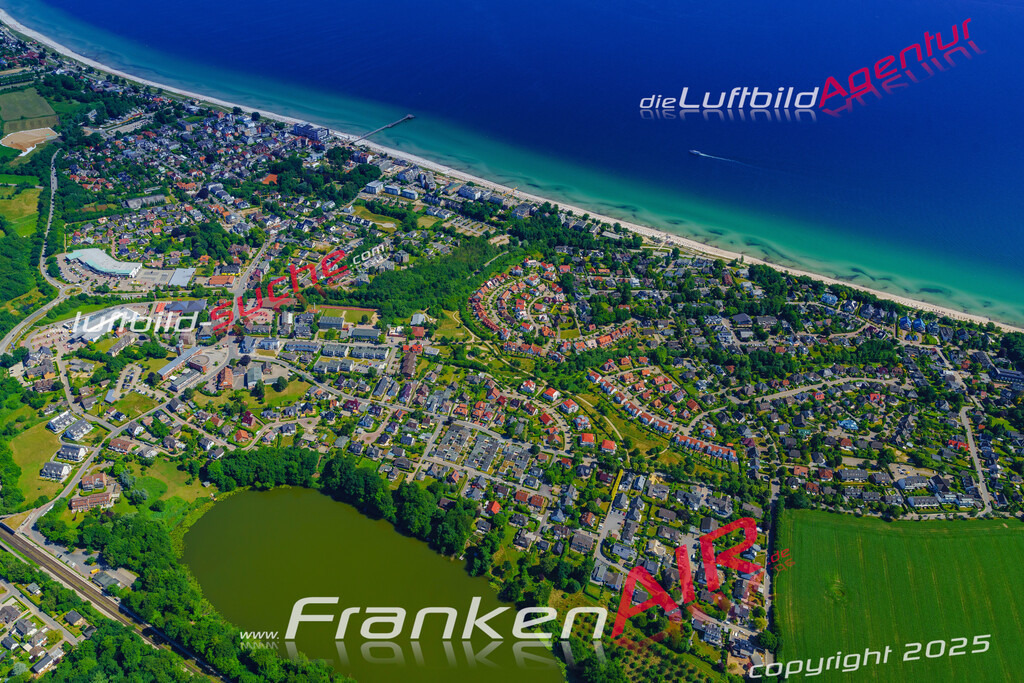 aktuelles Luftbild von  Scharbeutz - Luftaufnahme wurde 2018 von https://frankenair.de mittels Flugzeug (keine Drohne) erstellt.