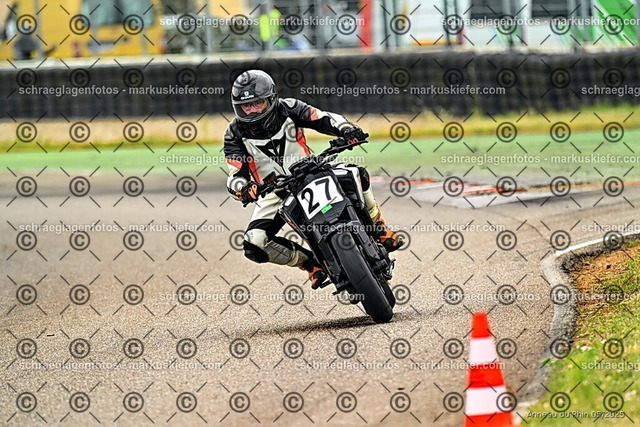 25bt02-0031 | markuskiefer.com - Realisiert mit Pictrs.com