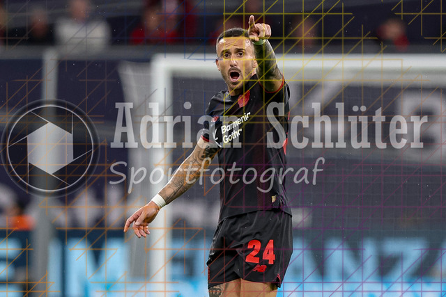 Bayer 04 Leverkusen vs Borussia Mönchengladbach - Bundesliga  | Leverkusen, Deutschland, 21.09.25:   Aleix Garcia (Bayer 04 Leverkusen) gestikuliert, Gestik waehrend des Spiels der Bundesliga zwischen  Bayer 04 Leverkusen vs Borussia Mönchengladbach in der BayArena(Foto von Brauer-Fotoagentur / Adrian Schlueter)
