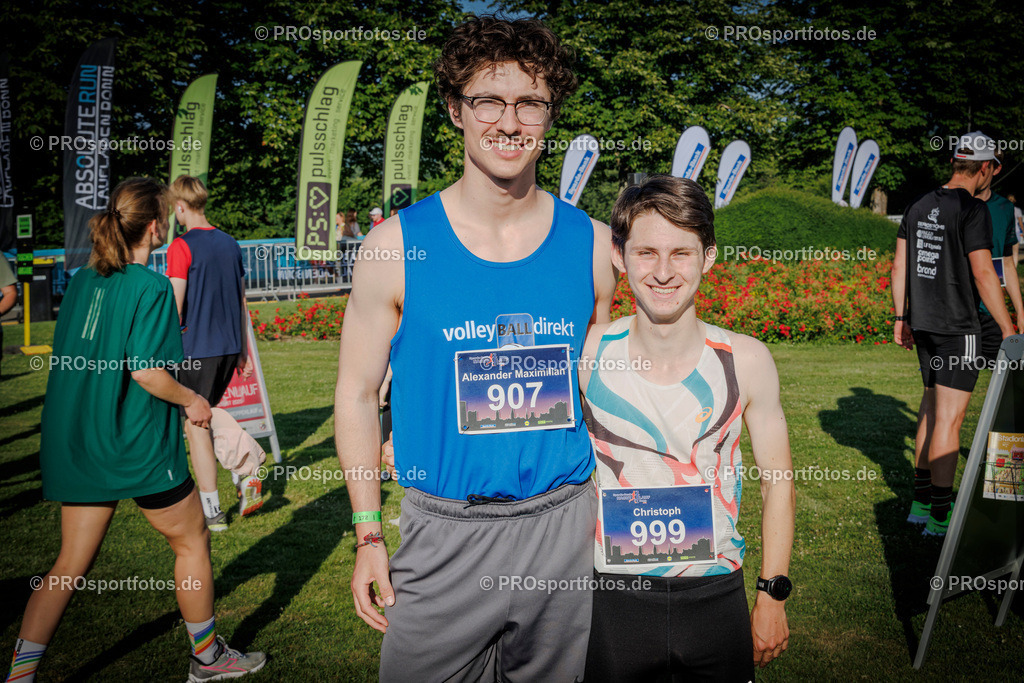 Sparda-Bank Nachtlauf Bonn; Bonn, 18.06.2025 | Impressionen vom Sparda-Bank Nachtlauf Bonn am 18.06.2025 in Bonn (Nordrhein-Westfalen). 