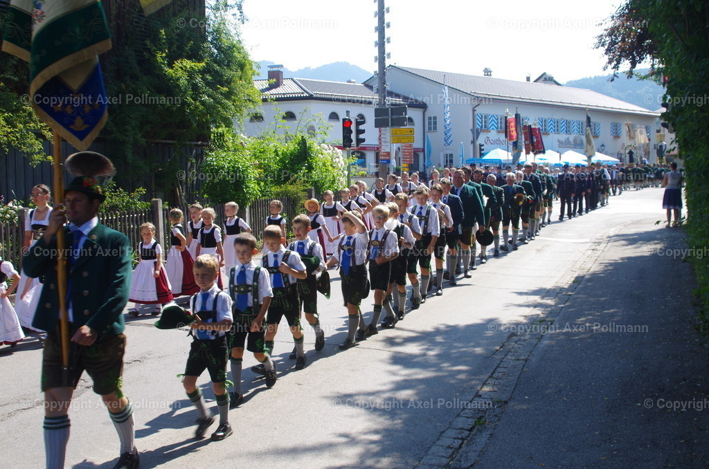 IMGP4021 | fotografiert von Axel PollmannLeonhardi Wallfahrt Benediktbeuern und Murnau, Fronleichnam, Fasching, Landschaft im Loisachtal und Benediktbeuern  - Realisiert mit Pictrs.com