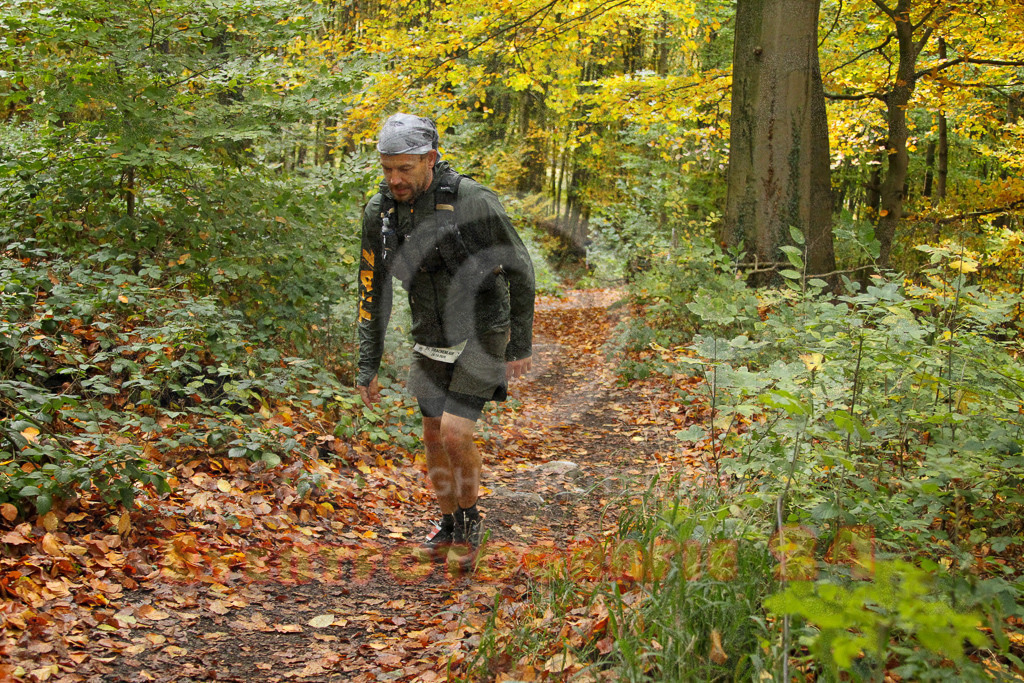 251026_1324_EV4_6901 | Sportfotografie im Rhein-Sieg Kreis, Köln, Bonn, NRW, Rheinland Pfalz, Hessen, etc. Unser Tätigkeitsfeld umfasst den Laufsport vom Volkslauf über den Marathon, Duathlon, Triathon bis zum Ultralauf wie Kölnpfad Ultra oder Schindertrail.