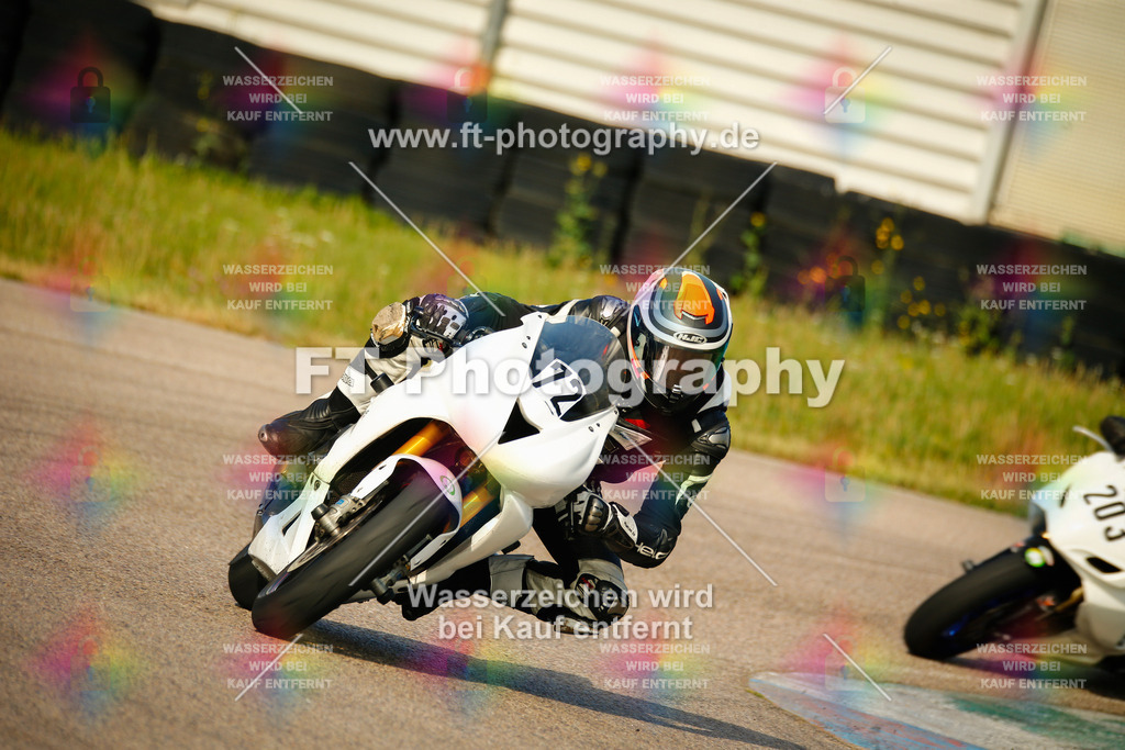 _MOT5468 | Hier findet Ihr Bilder von Touristenfahrten auf der Nürburgring Nordschleife oder von anderen Veranstaltungen die ich besucht habe. Viel Spass beim Durch Schauen 