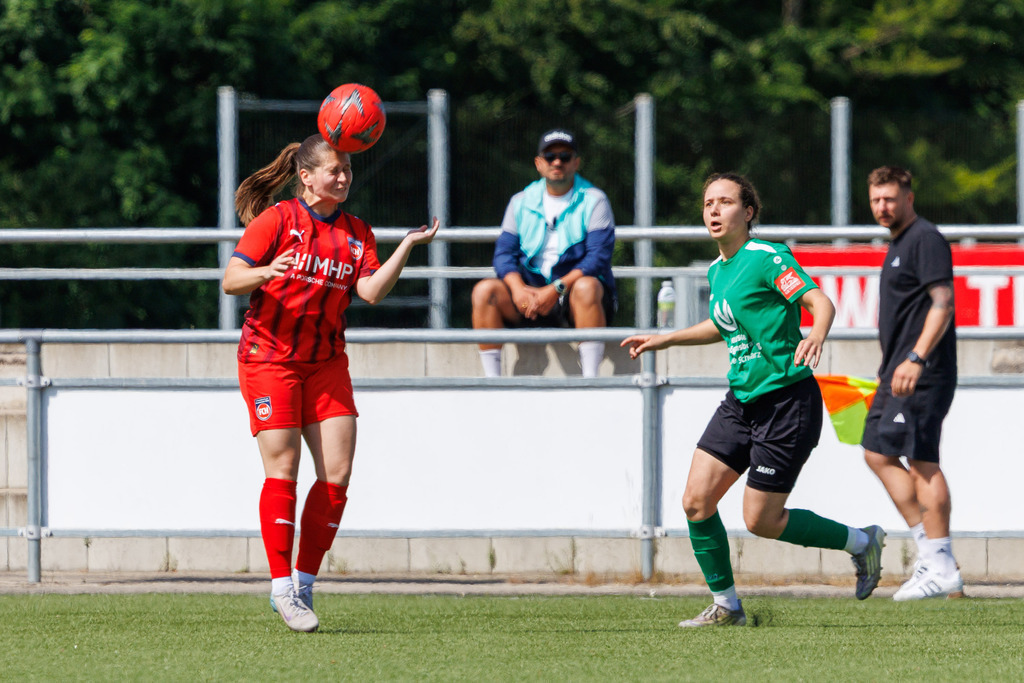 FCHTVS_260531_6078 | 1.FC Heidenheim 1846 II vs. TV Steinheim, Fußball, Frauen, Bezirksliga, 2025/2026, Meisterrunde, 5. Spieltag, 31.05.2026 in Heidenheim, Kunstrasen b. Voith-Arena West(Foto: Michael Bulling) - Realisiert mit Pictrs.com