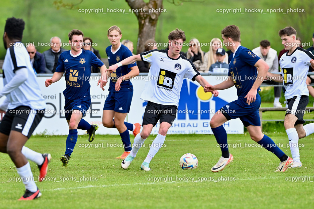 ATUS Velden vs. SV Spittal | #11 Marco Raunegger ATUS Velden, #20 Marlon Louis Winter ATUS Velden, #10 Adrian Steurer SV Spittal, #18 Nicolas Manuel Modritz ATUS Velden, ATUS Velden vs. SV Spittal, ATUS Velden vs. SV Spittal am 27.04.2024 in St. Egyden (Sportplatz St. Egyden), Austria, (Photo by Bernd Stefan)