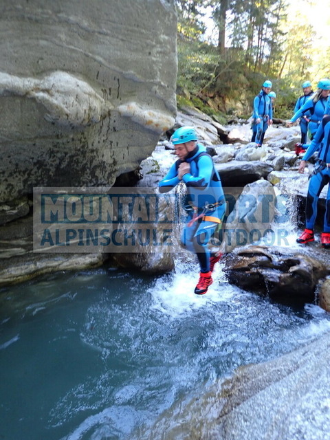 P9270007 | Bestelle die Bilder deines Berg- oder Wasser-Abenteuers mit Mountain Sports bequem von zu Hause aus direkt über unseren Online Fotoshop von pictrs.com. - Realisiert mit Pictrs.com