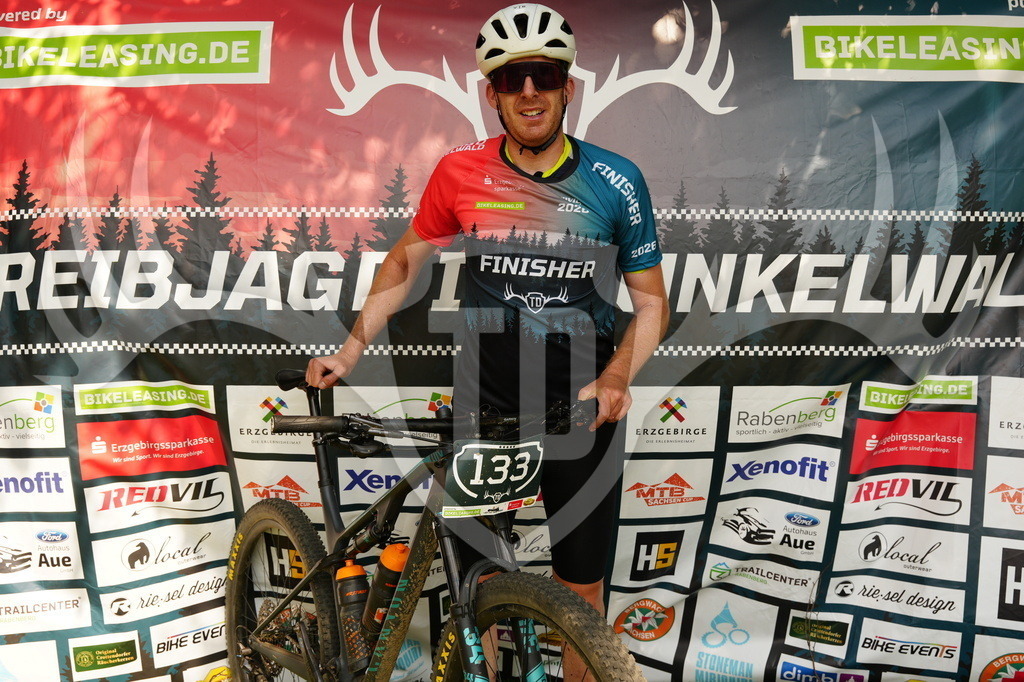 FC605786 | Fotogalerie der Treibjagd im Dunkelwald - Dein MTB Etappenrennen im Erzgebirge - Realisiert mit Pictrs.com
