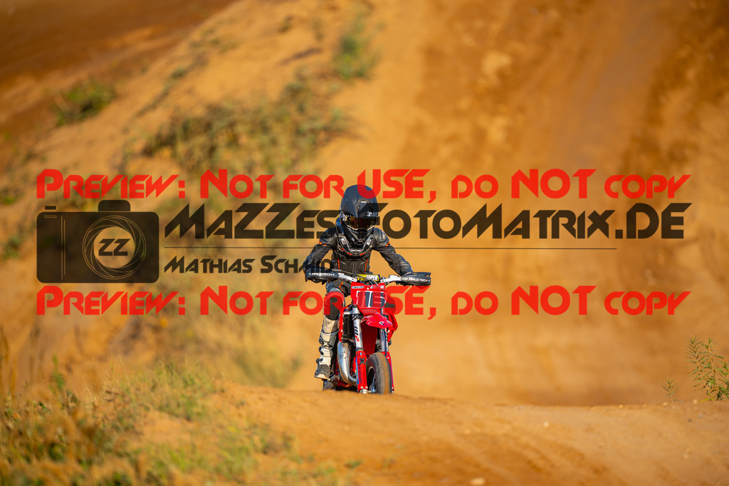 MaZZes-Fotomatrix-20260815-598871 | ROOKIES