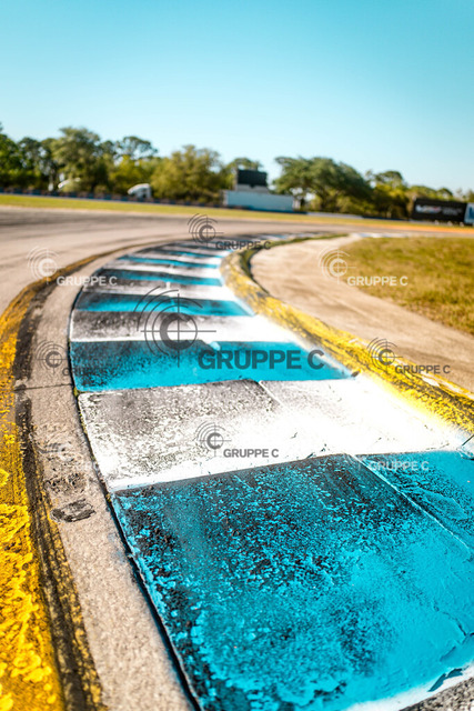 IMSA225_031217092107592TU_TU | IMSA 2025 Mobil 1 Twelve Hours of Sebring Presented by Cadillac 2025 - Foto: Gruppe C Photography - Realisiert mit Pictrs.com