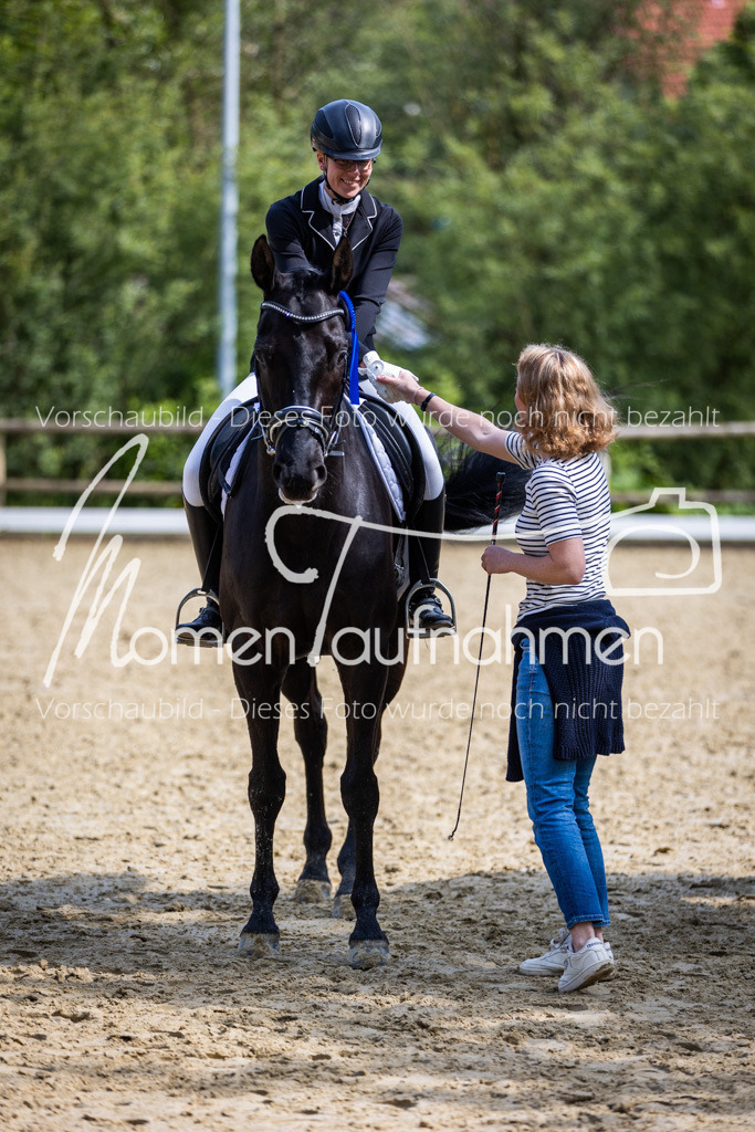 Donop24-A2-Dre-091 | MomenTaufnahmen Pferdesportfotos