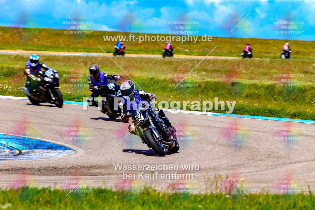 067-6038 | Hier findet Ihr Bilder von Touristenfahrten auf der Nürburgring Nordschleife oder von anderen Veranstaltungen die ich besucht habe. Viel Spass beim Durch Schauen 