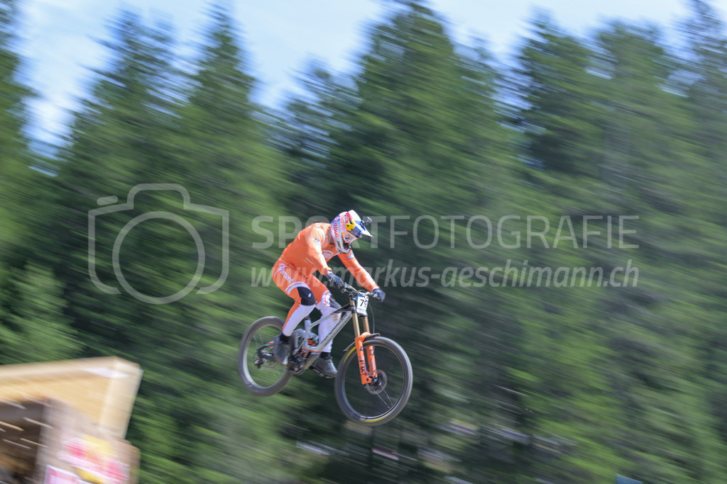 UCI Mountain Bike World Cup Lenzerheide 2022 - Downhill - 9. July 2022 | UCI Mountain Bike World Cup Lenzerheide 2022 - Downhill
Bike Kingdom, Lenzerheide
#79 MACDONALD Brook (NZL)
Bild: Sportfotografie Markus Aeschimann | www.markus-aeschimann.ch - Realisiert mit Pictrs.com