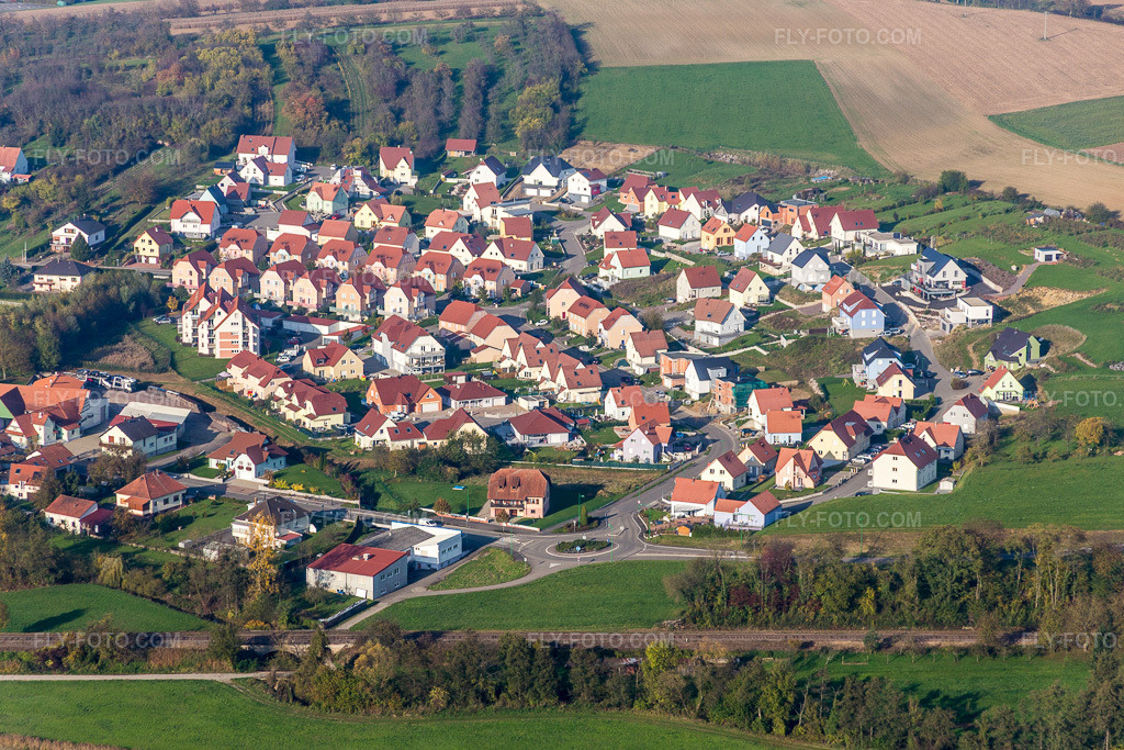 Aerial view: Soultz-sous-Forets in Soultz-sous-Forêts in the state Bas-Rhin, France.Photo: IMG_075540.jpg taken on 11/01/2014 by Werner Riehm/FLY-FOTO.comResolution of the original: 5259 x 3506 px