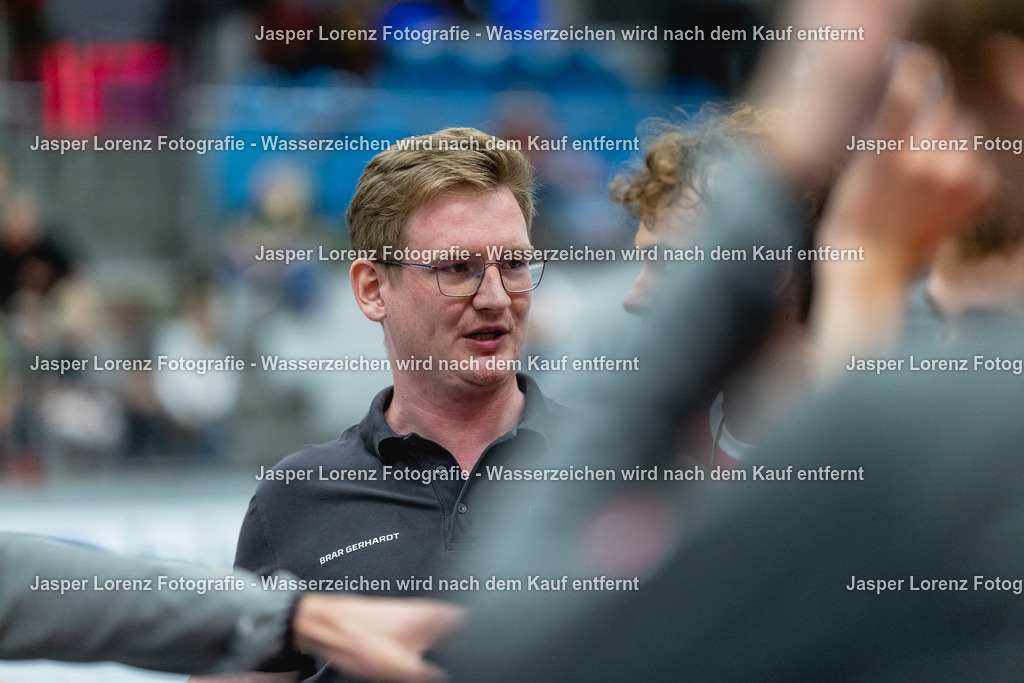 Volleyball I Herren I Saison 2026-2027 I 2. Bundesliga Nord I 03. Spieltag I Kieler TV - TSV Giesen GRIZZLYS II | Jasper Lorenz Fotografie - Realisiert mit Pictrs.com