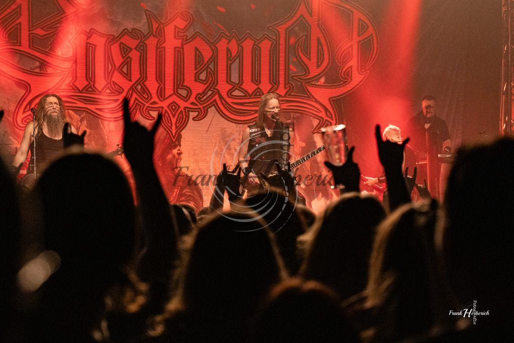 Ensiferum | Frank Herberich Fotografie, Frank Herberich, Fotografie, Hochzeit, Portrait, St. Peter Ording, Ording, Westerhever, Nordsee, Frank Fotografie, Hardheim,  Odenwald,Walldürn, Band,Eventfotografie - Realisiert mit Pictrs.com