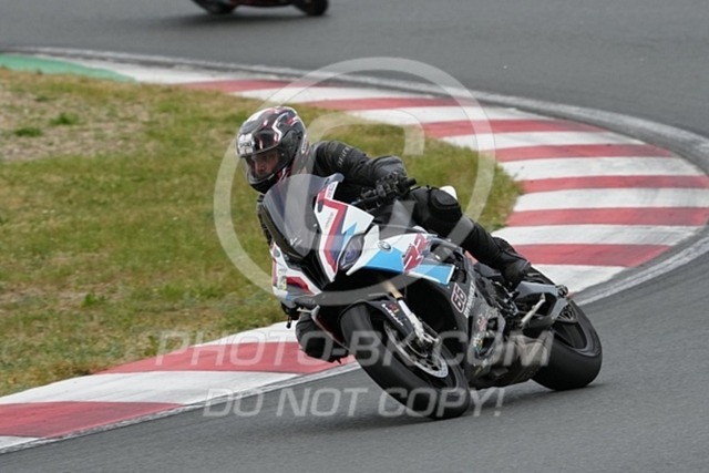 2024_05_16_PBK_16823 | Sportfotografie; SlowMotion; Video; Rennstrecke; Hafeneger; Speer; Racing; RSE; BMW; CBO; Trackday; Motorsportarena; Hockenheimring; Brno; Most; Barcelona; Valencia