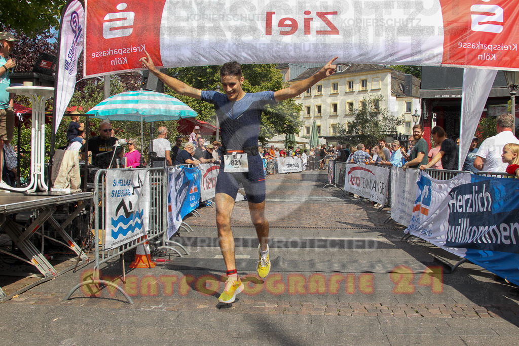 250824_1459_EV4_2476 | Sportfotografie im Rhein-Sieg Kreis, Köln, Bonn, NRW, Rheinland Pfalz, Hessen, etc. Unser Tätigkeitsfeld umfasst den Laufsport vom Volkslauf über den Marathon, Duathlon, Triathon bis zum Ultralauf wie Kölnpfad Ultra oder Schindertrail.
