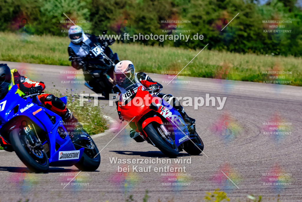 036-3319 | Hier findet Ihr Bilder von Touristenfahrten auf der Nürburgring Nordschleife oder von anderen Veranstaltungen die ich besucht habe. Viel Spass beim Durch Schauen 