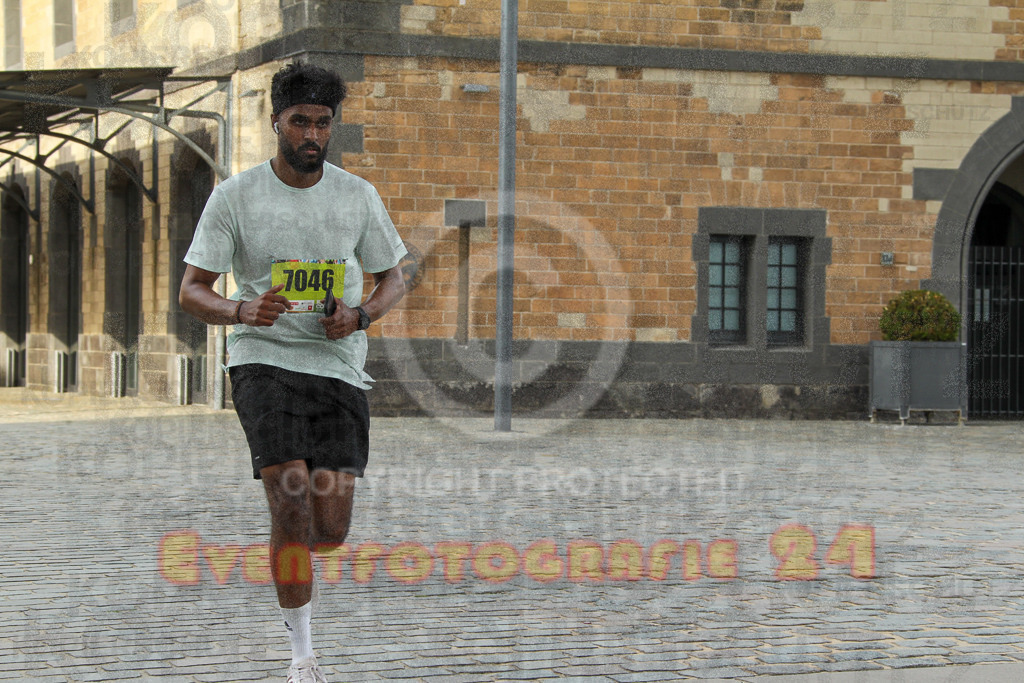 250920_1534_EV4_9189 | Sportfotografie im Rhein-Sieg Kreis, Köln, Bonn, NRW, Rheinland Pfalz, Hessen, etc. Unser Tätigkeitsfeld umfasst den Laufsport vom Volkslauf über den Marathon, Duathlon, Triathon bis zum Ultralauf wie Kölnpfad Ultra oder Schindertrail.