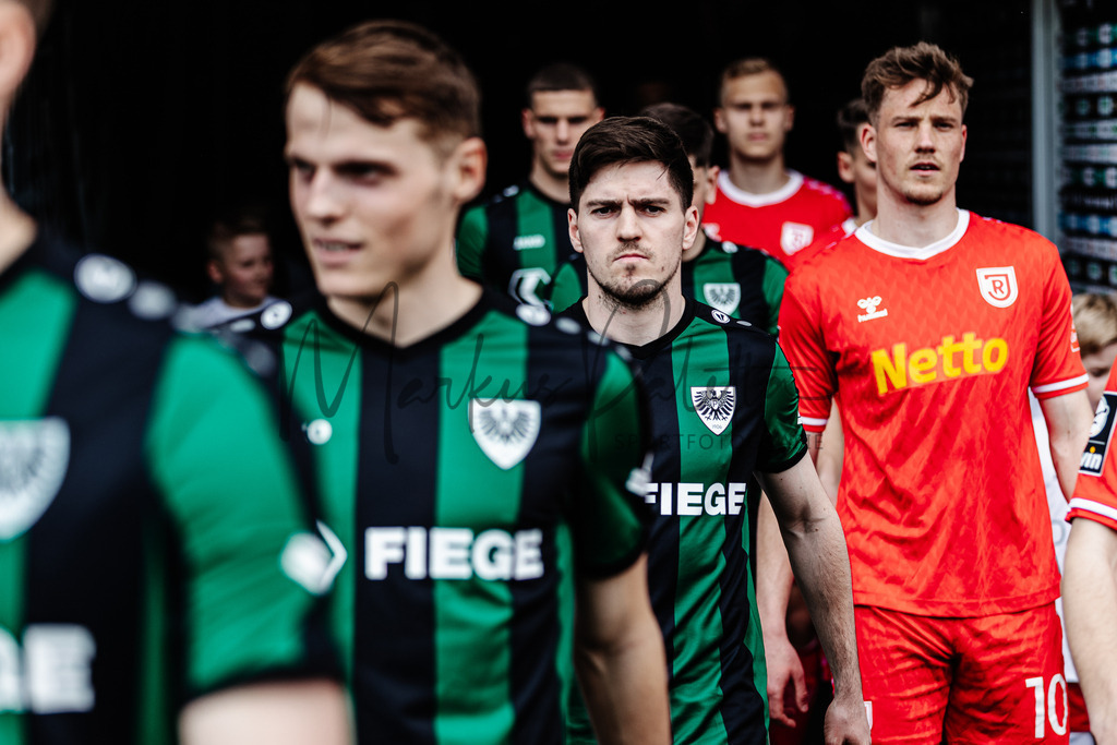 3. Liga, Saison 2023/24, 32. Spieltag: SC Preußen Münster - Jahn Regensburg | Münster, 06.04.2024: 3. Liga, 32. Spieltag, SC Preußen Münster gegen Jahn Regensburg im LVM-Preußenstadion in Münster. Foto: sportfotografie.ms | Markus Paletta - Realisiert mit Pictrs.com