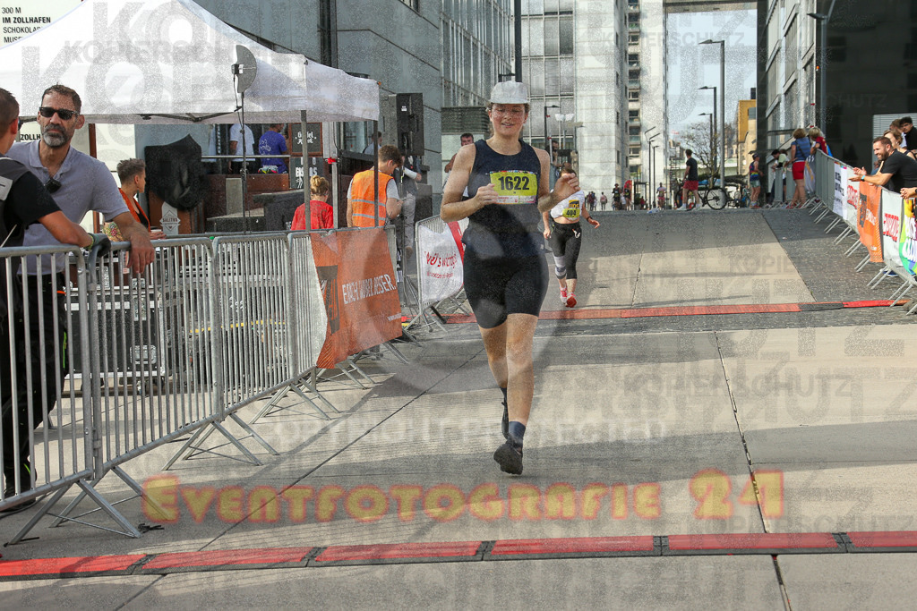 250920_1543_EX1_0559 | Sportfotografie im Rhein-Sieg Kreis, Köln, Bonn, NRW, Rheinland Pfalz, Hessen, etc. Unser Tätigkeitsfeld umfasst den Laufsport vom Volkslauf über den Marathon, Duathlon, Triathon bis zum Ultralauf wie Kölnpfad Ultra oder Schindertrail.