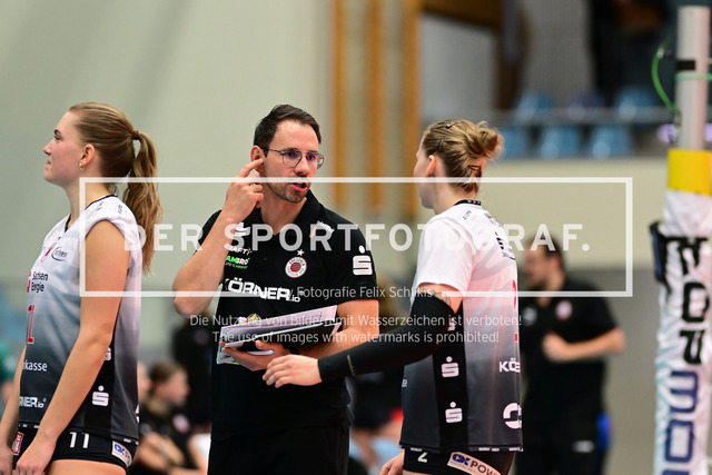 Volleyball I Frauen I Saison 2025-2026 I Bundesliga I 5. Spieltag I ETV Hamburger Volksbank Volleys - Dresdner SC I 07894 | Der Sportfotograf. - Realisiert mit Pictrs.com