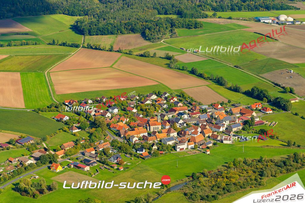 Schöne Luftaufnahme Unterlaimbach Scheinfeld - Die Luftaufnahme wurde 2025 vom Flugzeug heraus erstellt ( keine Drohne ) - Hochauflösende Luftaufnahme - für professionelle Ausdrucke geeignet. Die Geschenkidee !Mit Lizenz und Bildrechte bestellbar