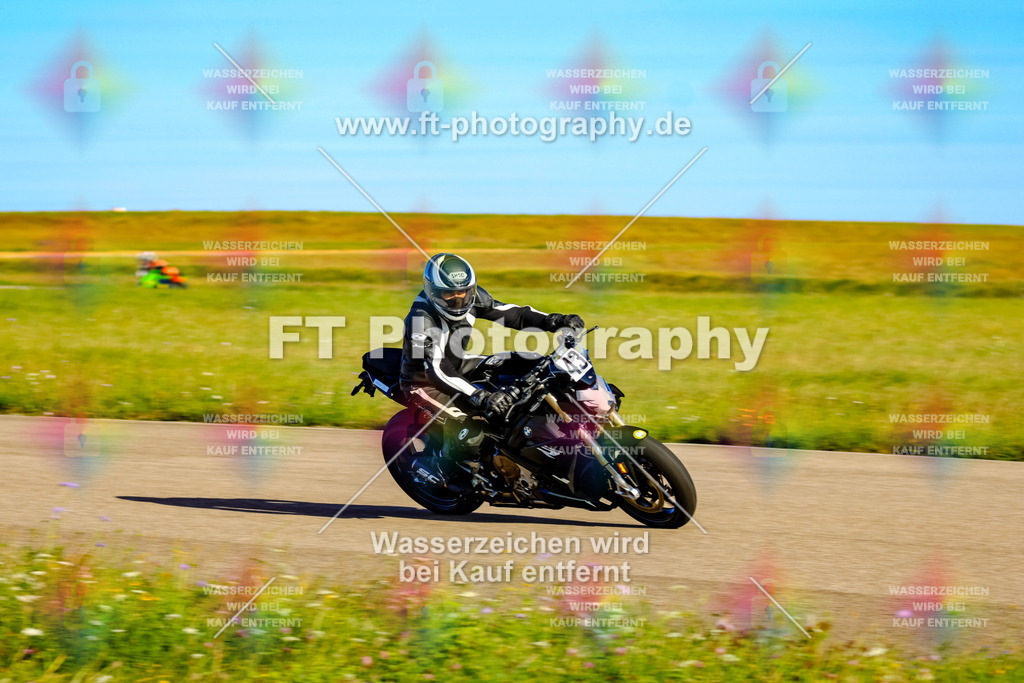 043-1379 | Hier findet Ihr Bilder von Touristenfahrten auf der Nürburgring Nordschleife oder von anderen Veranstaltungen die ich besucht habe. Viel Spass beim Durch Schauen 