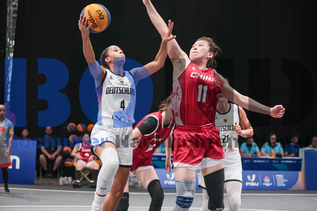 SES_RRG3x320250720-231 | bond - Realisiert mit Pictrs.com