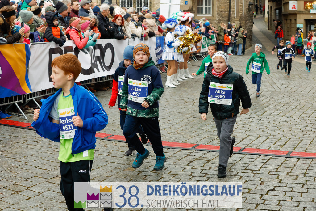 400m AOK Junior Cup | 3 Koenigslauf 2024 400m AOK Junior Cup - Realisiert mit Pictrs.com