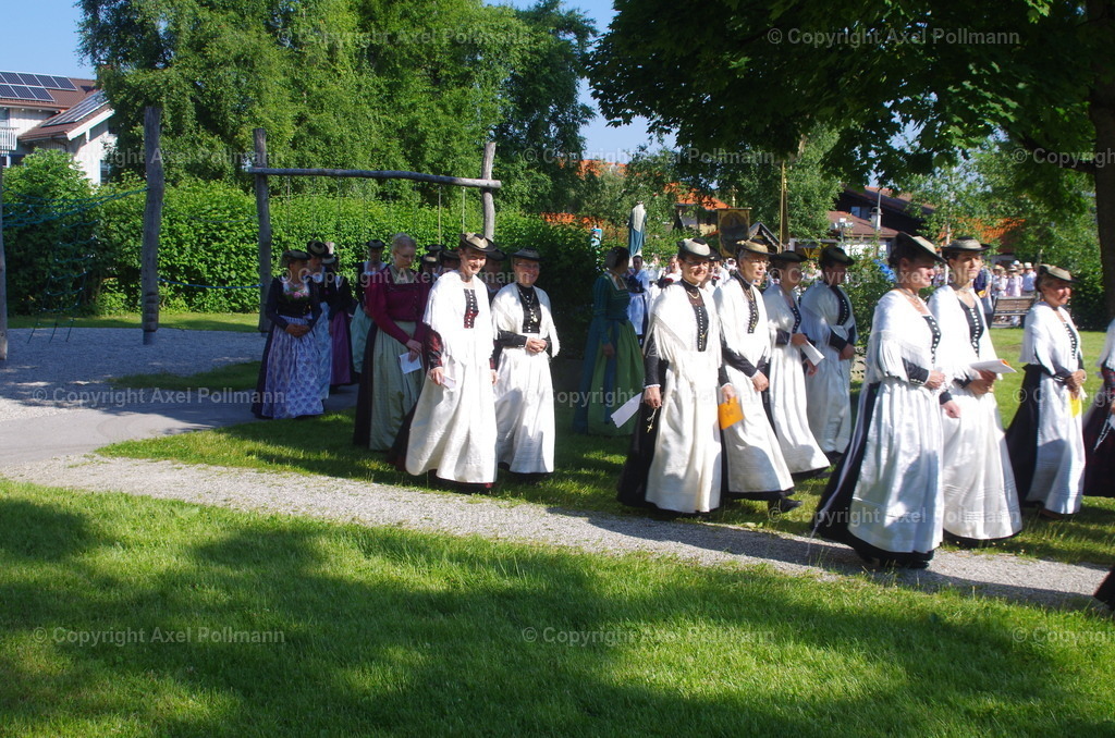 IMGP3064 | fotografiert von Axel PollmannLeonhardi Wallfahrt Benediktbeuern und Murnau, Fronleichnam, Fasching, Landschaft im Loisachtal und Benediktbeuern  - Realisiert mit Pictrs.com