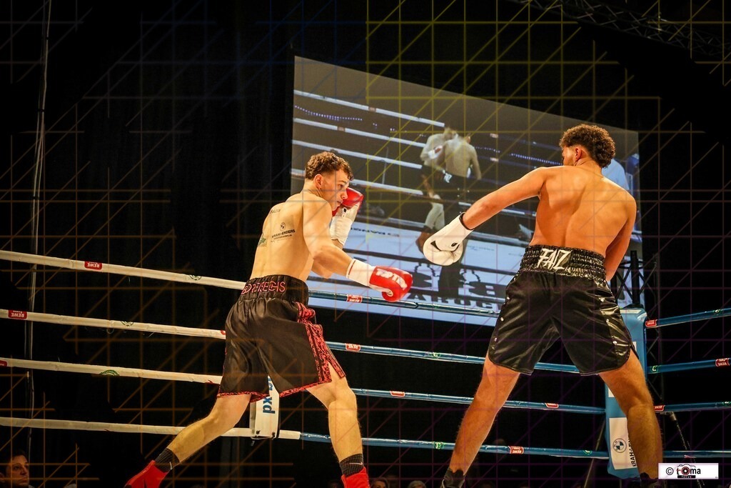 BoB 2026 Arnold vs. Faiz-12 | professionelle Sport- und Eventfotografie von Tomafocus – dynamische Bilder, emotionale Momente und hochwertige Aufnahmen für jeden Anlass. - Realisiert mit Pictrs.com