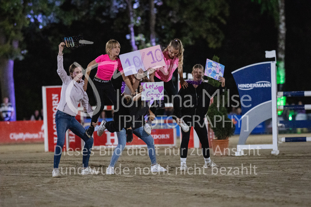 230827_Delbrueck_Kostuem-729 | Deine schönsten Turniermomente als professionelle Fotos! Entdecke hochwertige Pferdesport-Fotografie im Online-Shop. Jetzt Fotos finden & bestellen!