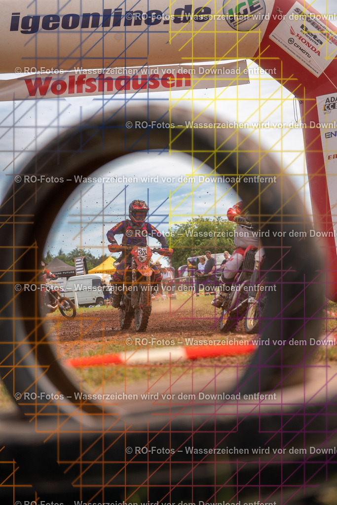 Wolfshausen 3 Lauf -150 | Sportfotografie von RO-Fotos: Motorsport, Motocross, Enduro, Laufveranstaltungen und Triathlon. Professionelle Fotos von Sportlern und Events. - Realisiert mit Pictrs.com