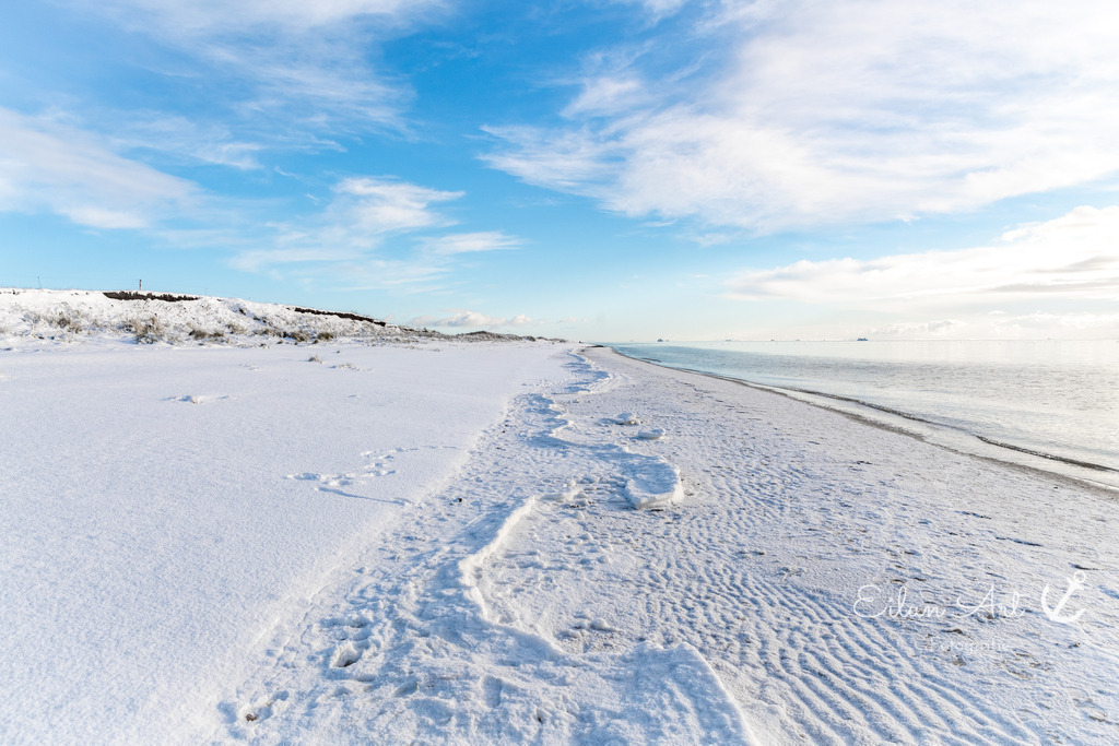 20260104-EAF_8408 | Eilun-Art-Fotografie Levke Martens, ihre Fotografin für Immobilien- und Landschaftsfotografie auf Föhr, Föhrer Motive als Poster, Leinwand, hinter Acrylglas oder stelle dir deinen eigenen Monatskalender zusammen, mit nur einem Klick