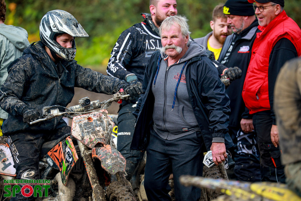 OpenTrack2024_Sonntag_Hobbyfahrer_112 | Bildergalerie von Sport-Ereignissen aber auch von weiteren spannenden Dingen - nicht nur vom Niederrhein. In Anlehnung an den bekannten Spruch von Hanns Dieter Hüsch heißt das Motto: "Niederrhein ist überall".  - Realisiert mit Pictrs.com